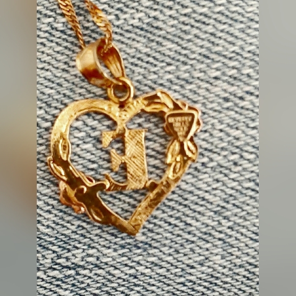14K Yellow And Rose Gold Heart Initial Necklace - Picture 3 of 5
